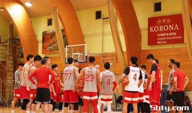 中国男篮后卫表现令人失望,李凯尔指出问题所在,7人或因此离队
