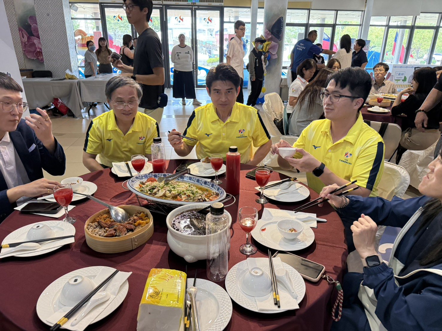 云林县睽违20年再度承办全国运动会，本月18日全国运动会开幕，估计将有近二千名来自全台各地的选手及教练涌入，县府为此筹办「英雄宴」。记者陈雅玲／摄影