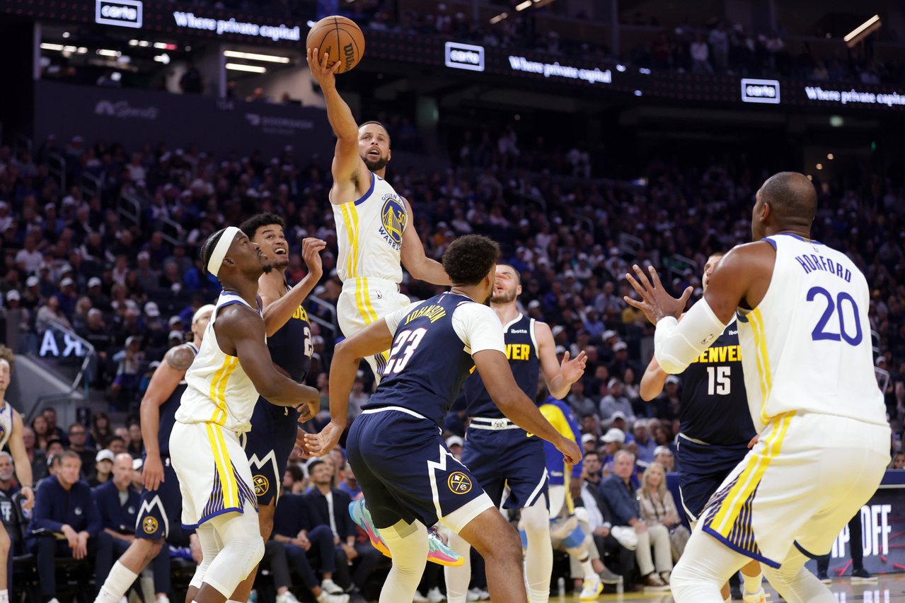 NBA／葛登50分、约柯奇大三元也挡不住！柯瑞飙42分 助勇士OT逆转金块