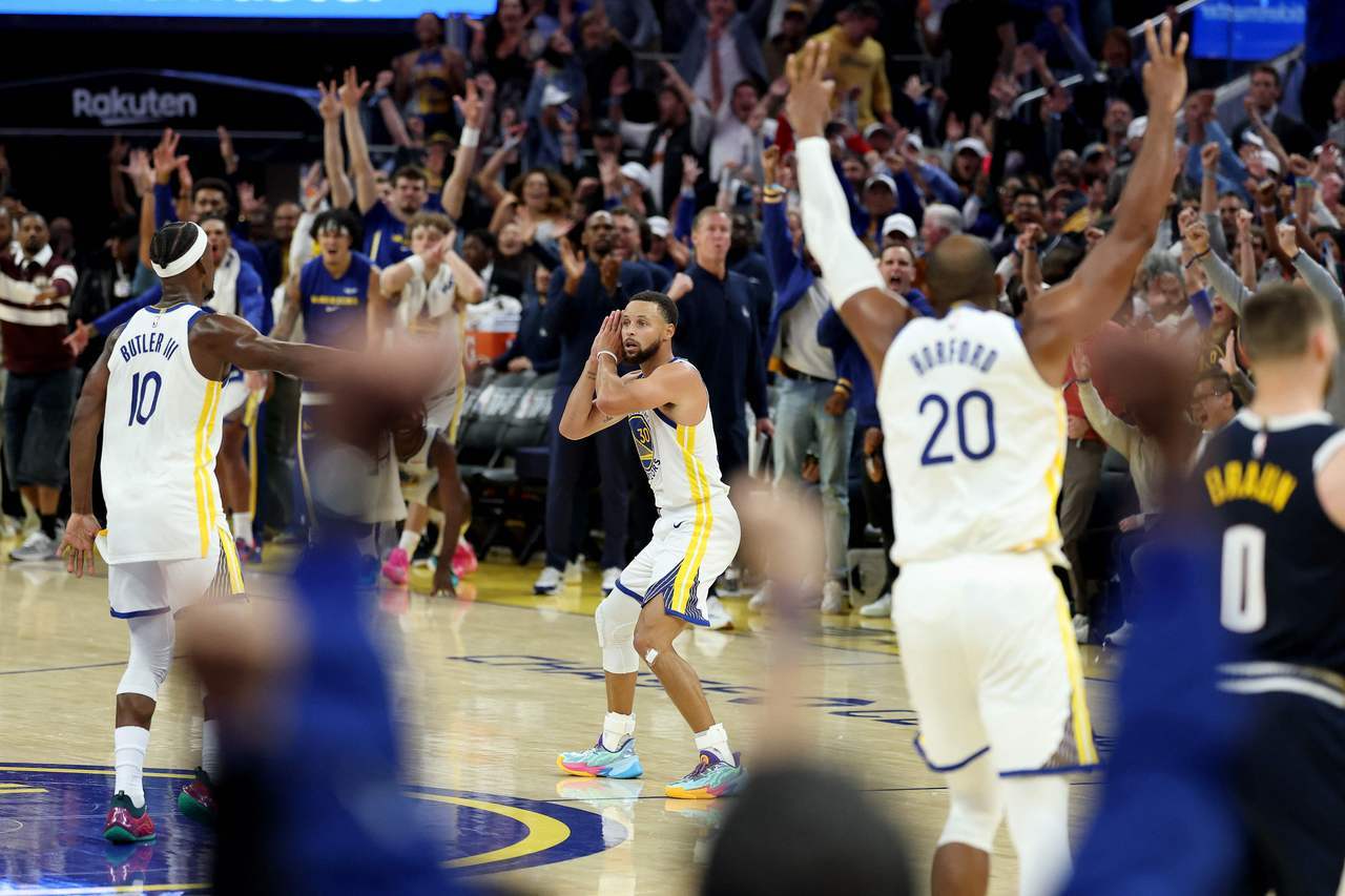 NBA／柯瑞携手巴特勒逆转金块 邀做「晚安」手势却遭无视